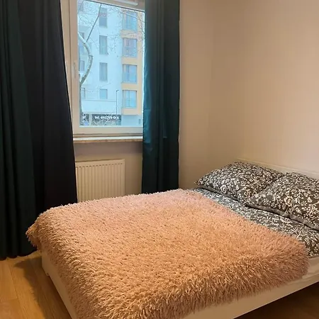 Πανσιόν Cybernetyki2 Street Near Airport Βαρσοβία